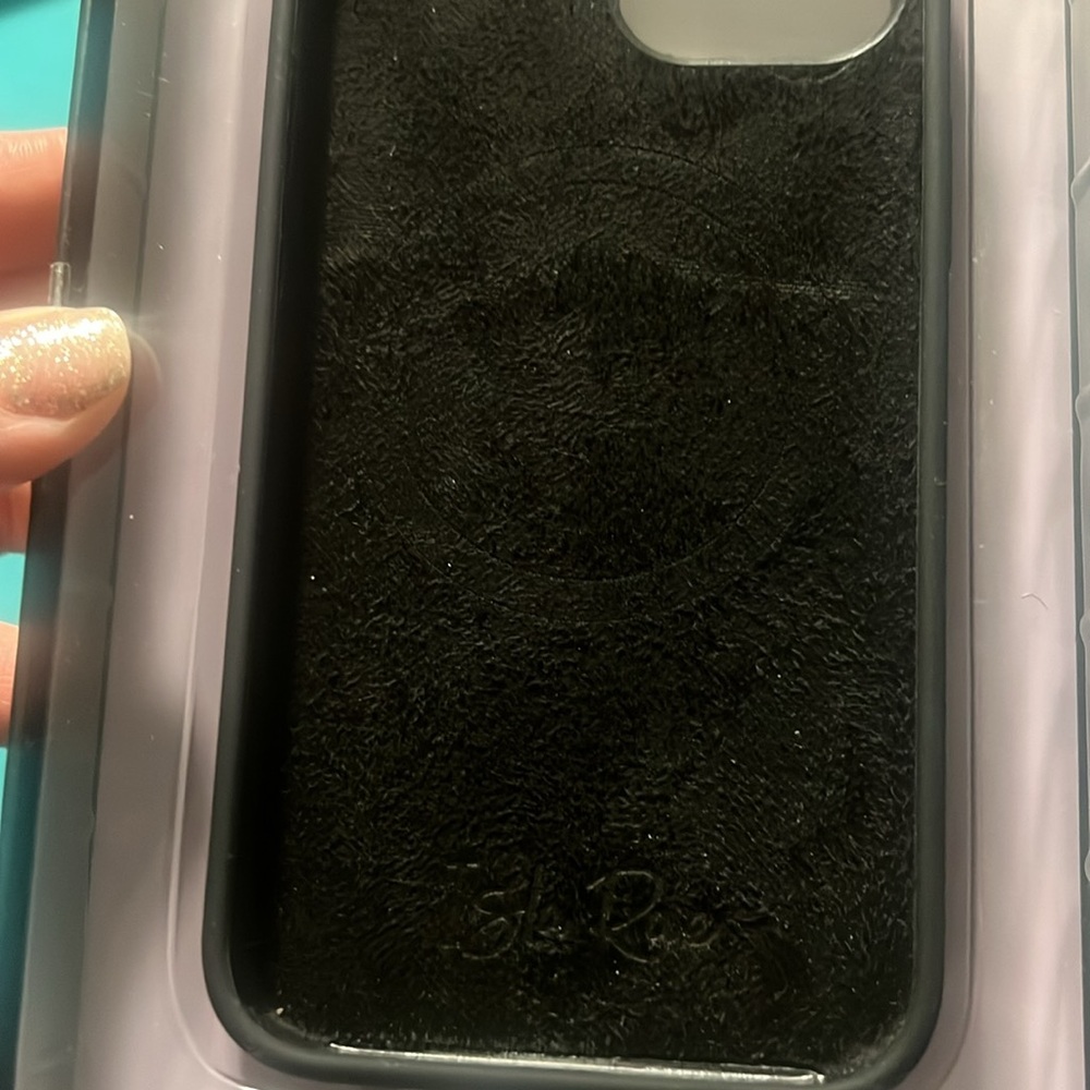 New Phone Case 🌷Spring Sale🌷 - Picture 3 of 4